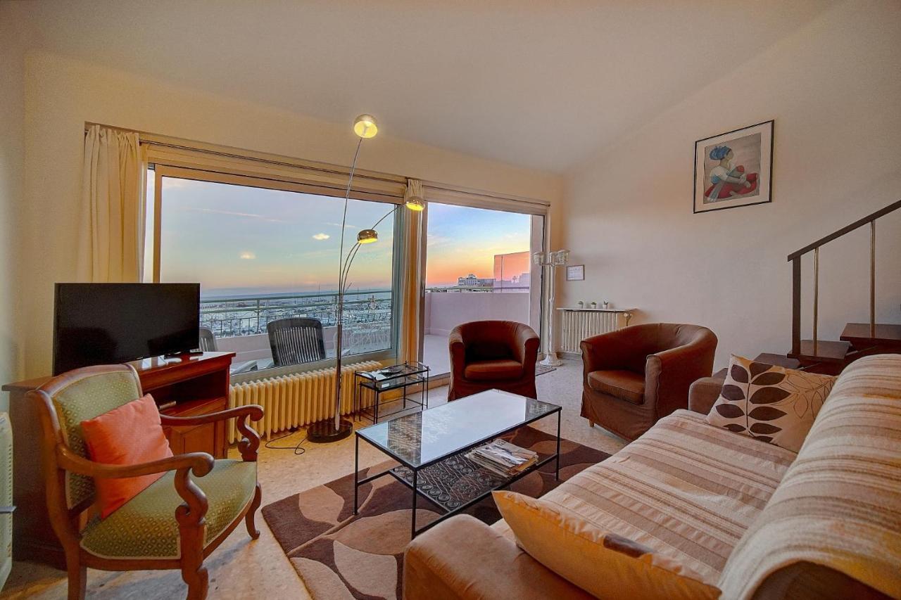Superbe Duplex Idealement Situe Proche Plages Avec Grande Terrasse Vue Port !L A1B59 戛纳 外观 照片