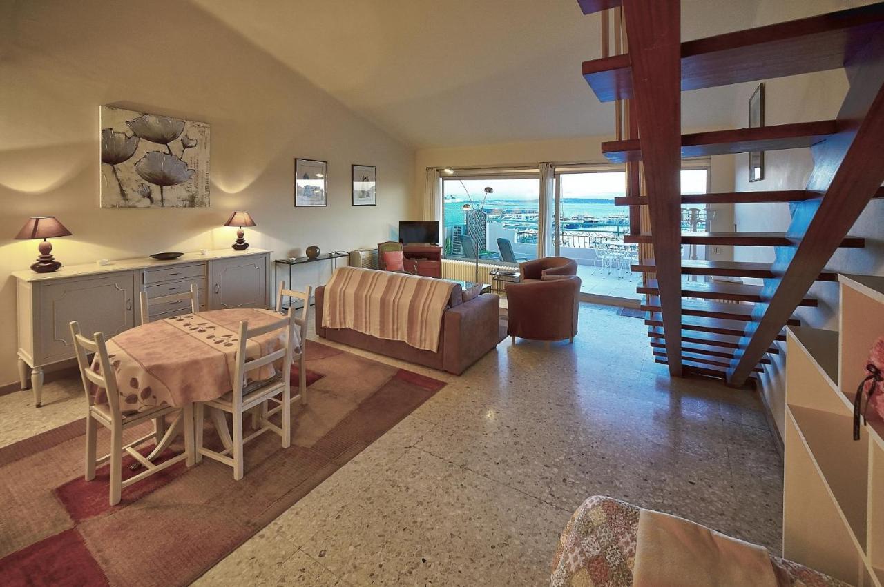 Superbe Duplex Idealement Situe Proche Plages Avec Grande Terrasse Vue Port !L A1B59 戛纳 外观 照片