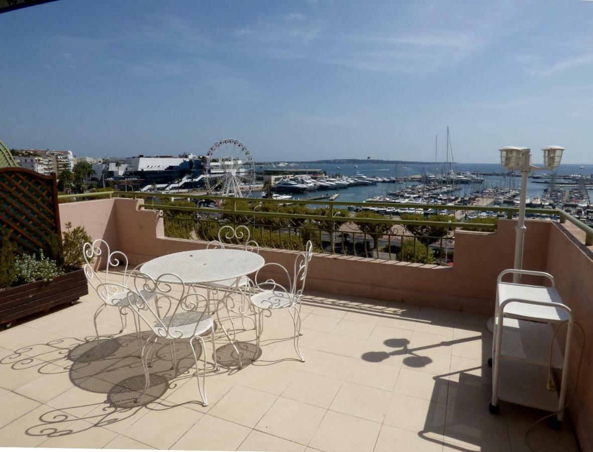 Superbe Duplex Idealement Situe Proche Plages Avec Grande Terrasse Vue Port !L A1B59 戛纳 外观 照片